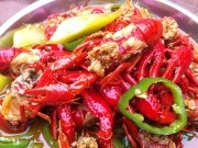 遍邀嘉网英豪，品快乐鸟啤酒虾